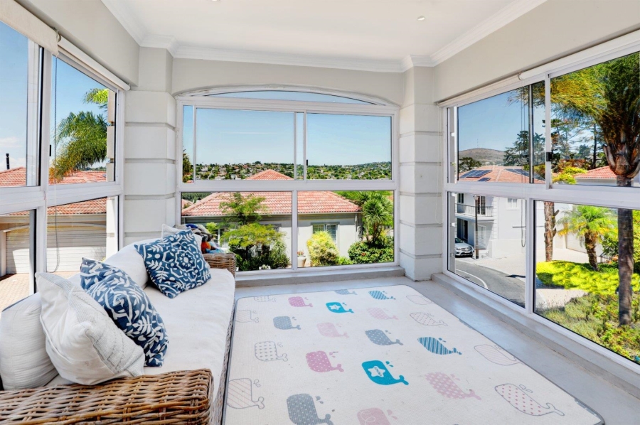 4 Bedroom Property for Sale in Van Riebeeckshof Western Cape